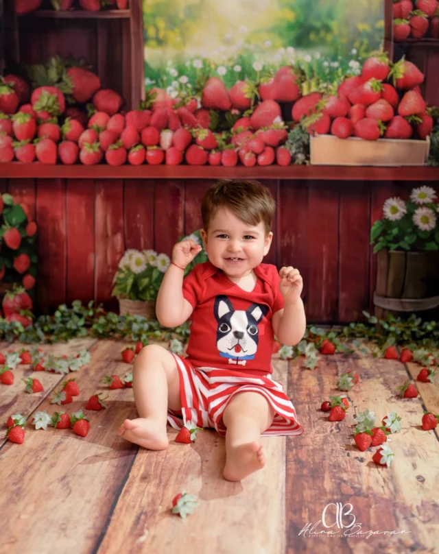 Prima zi de vara din calendar. 🥰
Nici nu putea fi aleasa o zi mai buna pentru sarbatorirea copiilor. La multi ani celor mici, dar si celor mari care inca mai poarta cu ei un suflet de copil!❤️
#childrensday 
#fotografdefamiliebucuresti